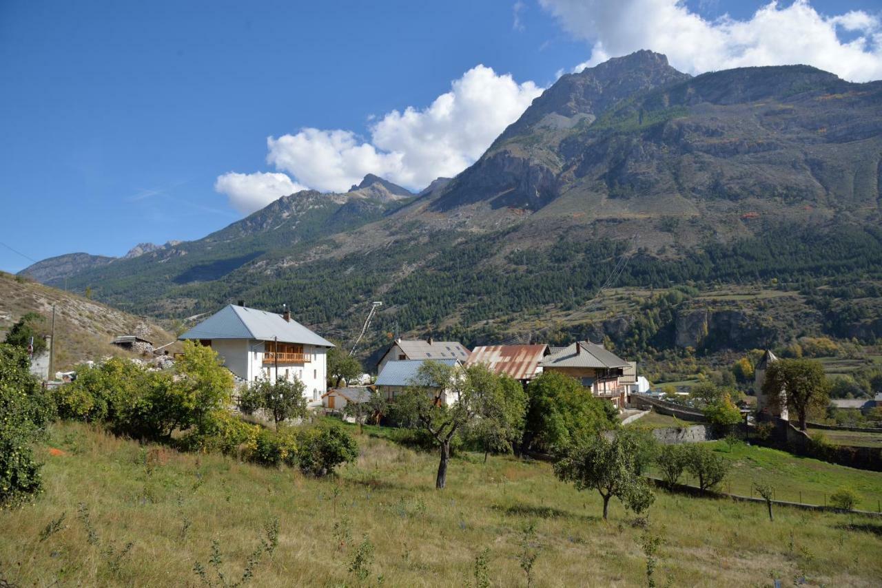 La Maison Abeil L'Argentiere-la-Bessee Exterior photo